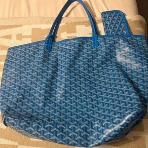 Blue hatch work tote